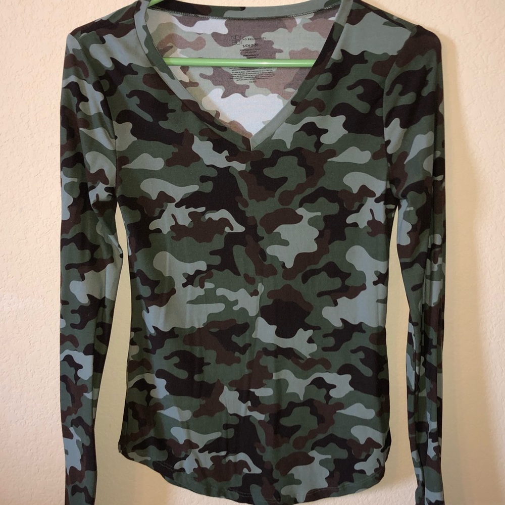 Casual camo long sleeve t-shirt